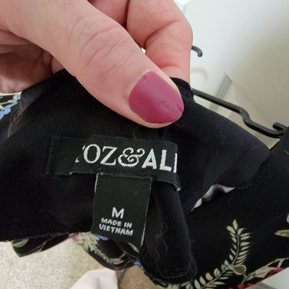 Black & Vivid Floral Bell Sleeve Short Dress - Picture 3 of 4